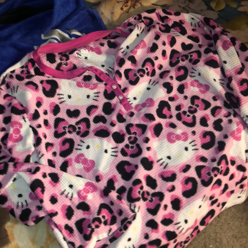Long Sleeve Hello Kitty PJ Top